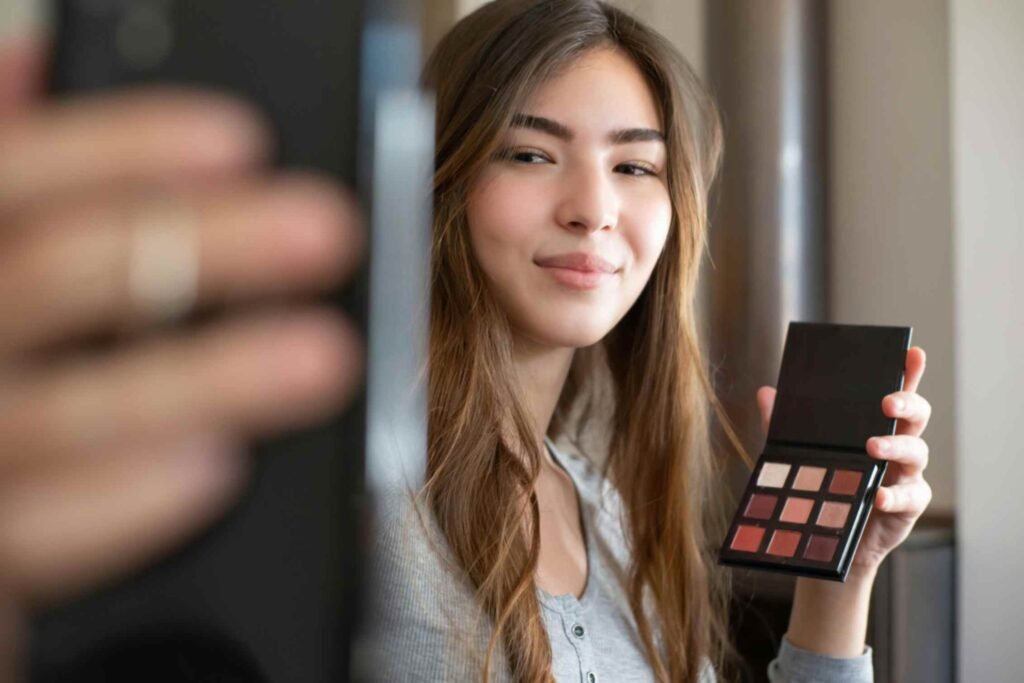 Makeup Tips for Flawless Everyday Beauty Looks Makeup Tips For Flawless Everyday Beauty Looks 1024x683